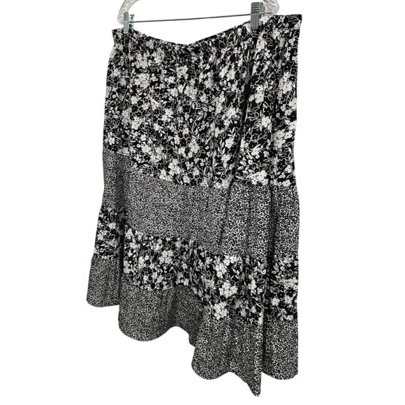 Susan Graver Womens Black White Floral Tiered Skirt Sz 2X - Picture 3 of 8